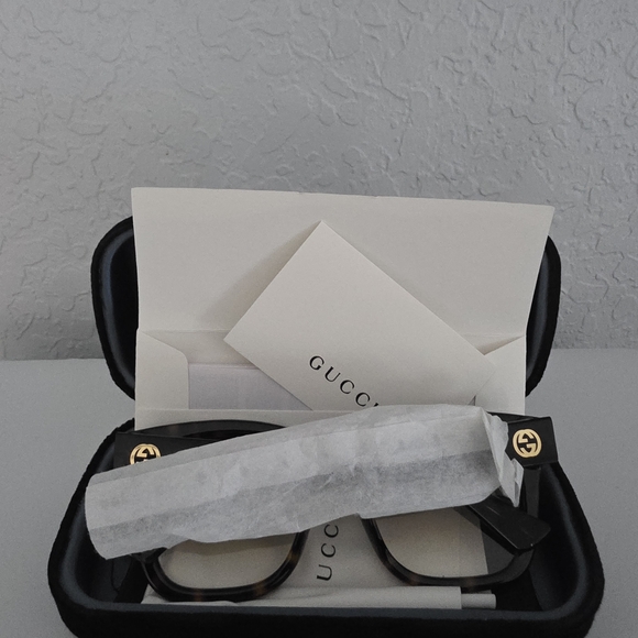 Gucci Women’s Tortoiseshell Square Sunglasses - Brown Gradient Lenses - Picture 2 of 6